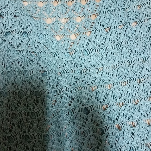 Old navy beach cover up. - Picture 3 of 3